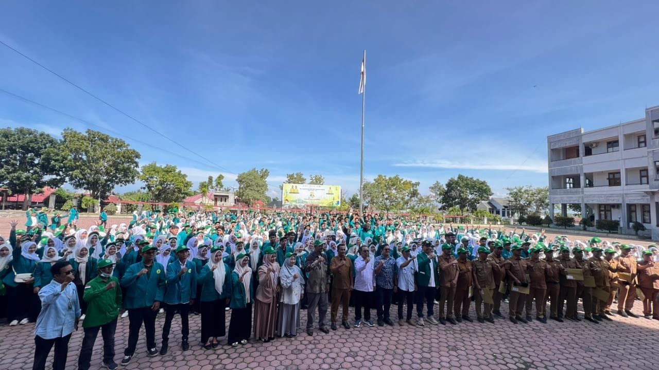 Universitas Almuslim Resmi Lepas Mahasiswa KKM XXVIII di Halaman Kantor Bupati Bireuen